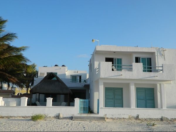 Furnished apartment beach front at Progreso 